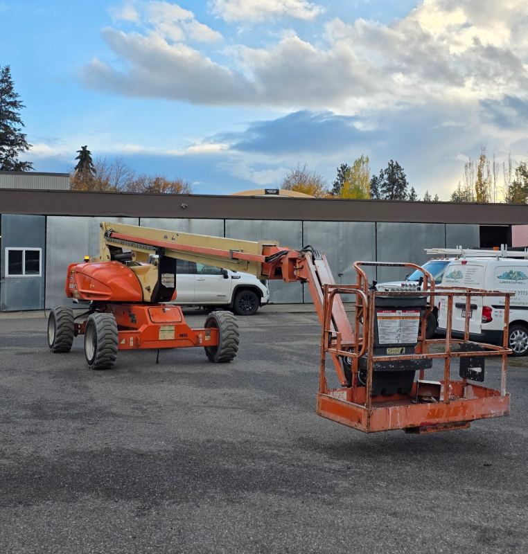 2010 JLG E600JP 4WD Boom Lift